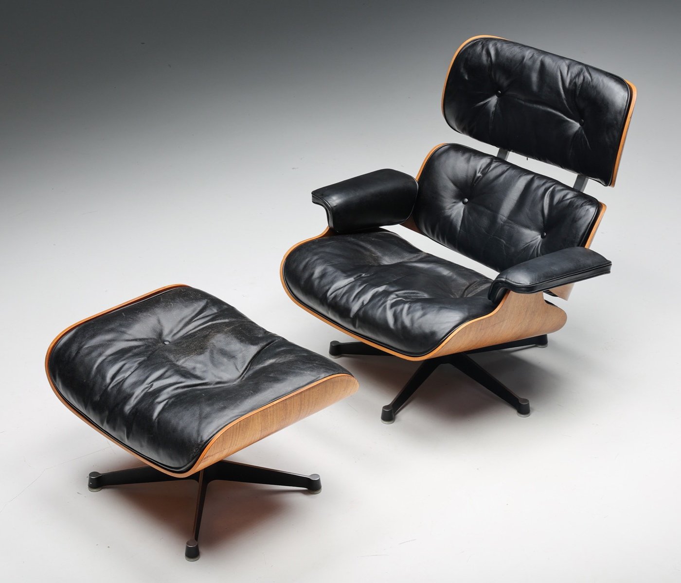 Eames Lounge Chair